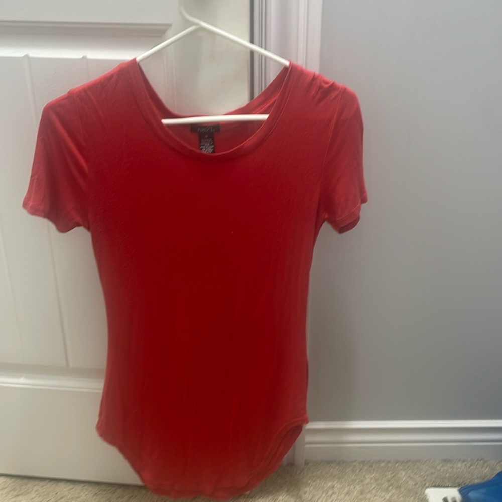 3/$15 Rue 21 asymmetrical red shirt XS